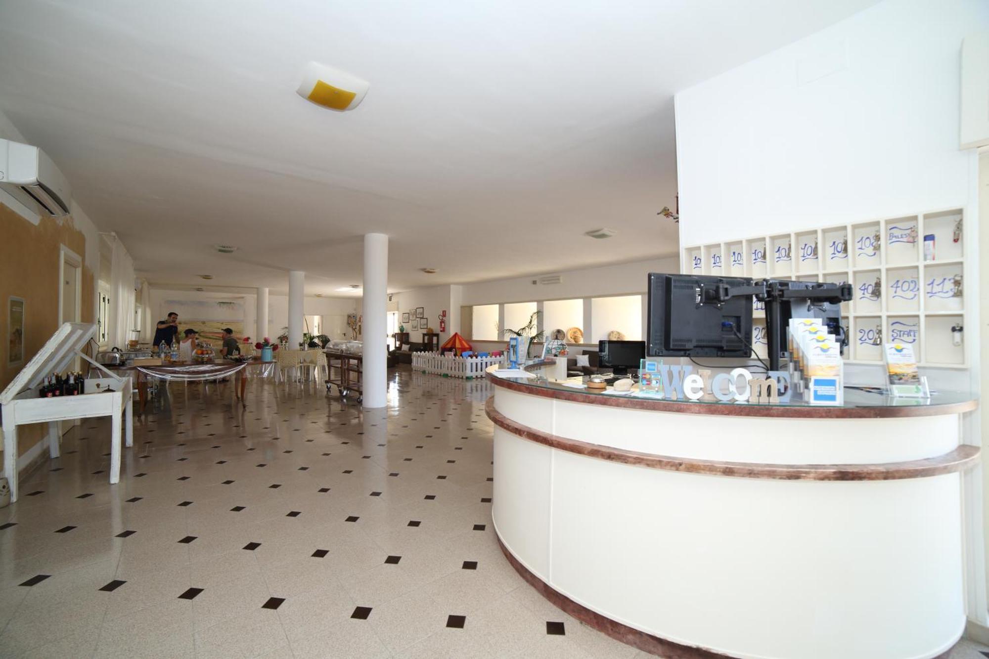 Hotel Albatros Torre Vado Exterior photo